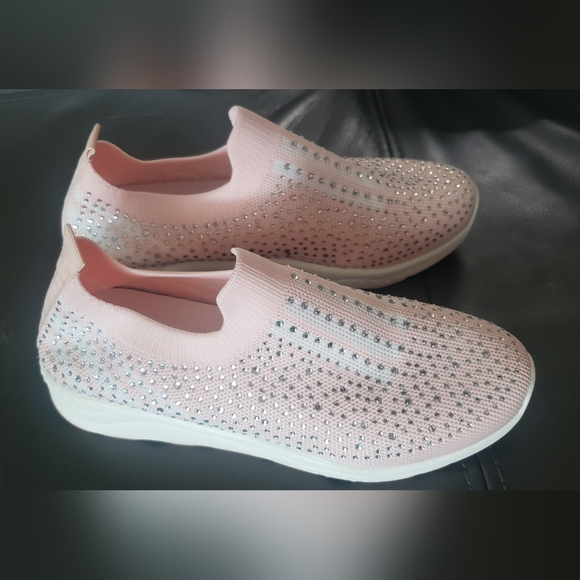Womens Tennis shoes size 6Pink with sparkles, stretchy - Picture 2 of 4